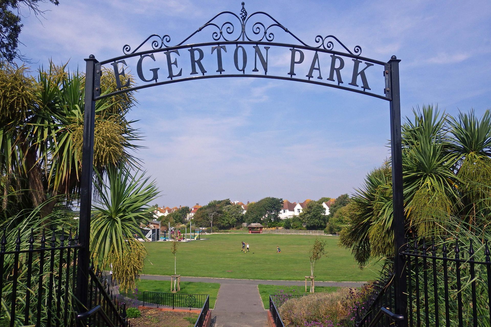 Local Area Surrounding Area Things To Do Country Parks, Gardens